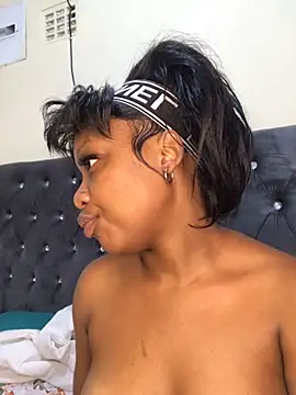 Snapshot of Miss_Moriah chatting on 19, 2, 2025 Miss Moriah online show from 19, 2, 2025