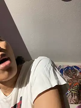 KimiAqua online show from 3, 3, 2025