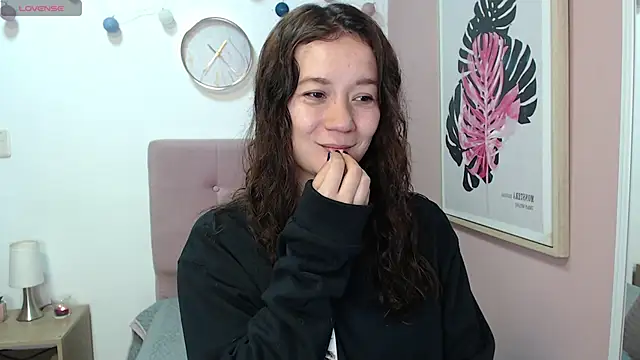 Snapshot of lanna_1878 chatting on 2, 2, 2026 lanna 1878 online show from 2, 2, 2026