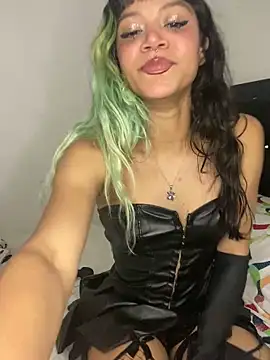 Charlotte Martinez online show from 13, 3, 2025