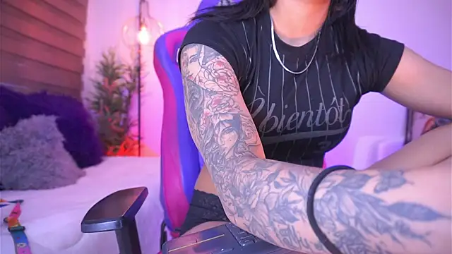 madelyn rose  online show from 2, 12, 2025