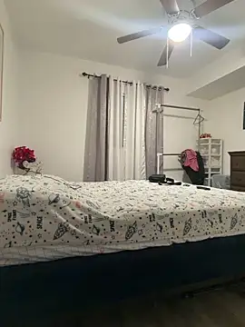 elwhite1996 online show from 23, 12, 2025