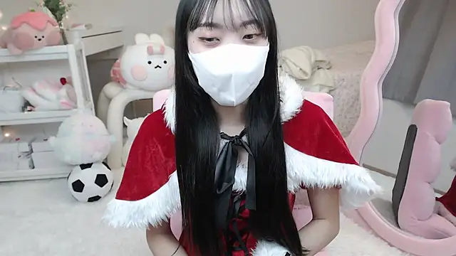 momo room online show from 21, 12, 2024