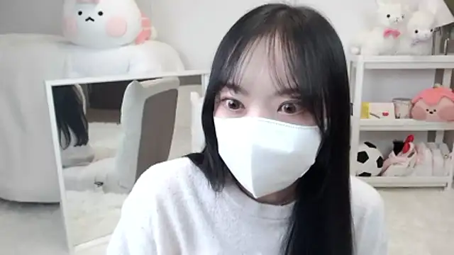 momo room online show from 4, 4, 2026