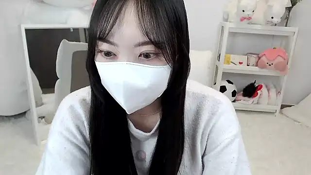 momo room online show from 3, 5, 2026