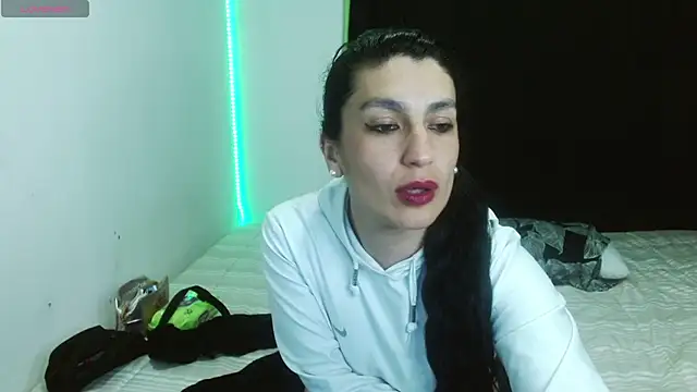 cristina connor online show from 7, 1, 2025