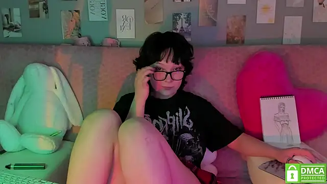 dreamgirllovee online show from 5, 3, 2025