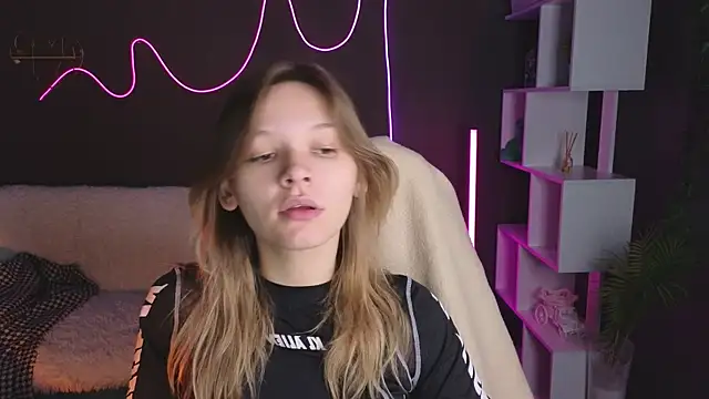 LitaBrom online show from 10, 10, 2025