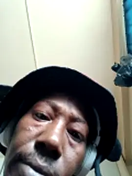 Snapshot of Loved5555555555 chatting on 13, 4, 2026 Loved5555555555 online show from 13, 4, 2026