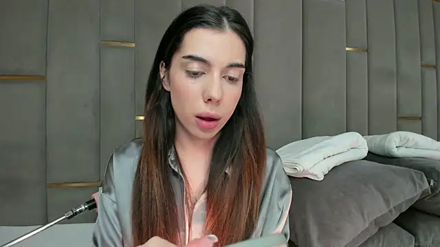 Snapshot of eva_lim chatting on 6, 3, 2026 eva lim online show from 6, 3, 2026