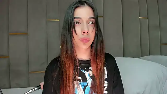 Snapshot of eva_lim chatting on 7, 3, 2026 eva lim online show from 7, 3, 2026