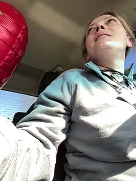 lezbean24 online show from 11, 2, 2026