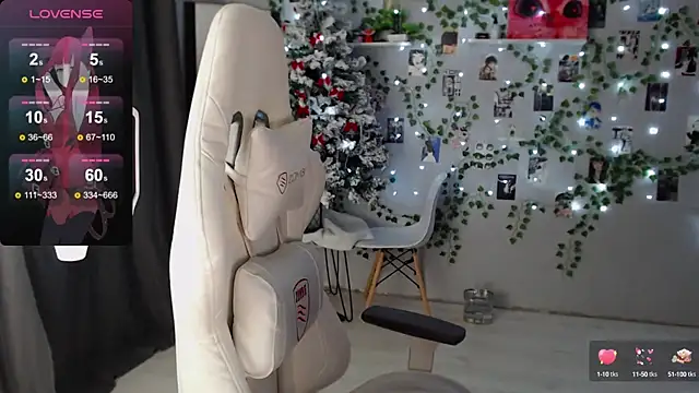 Snapshot of Meow_babe chatting on 23, 12, 2024 Meow babe online show from 23, 12, 2024