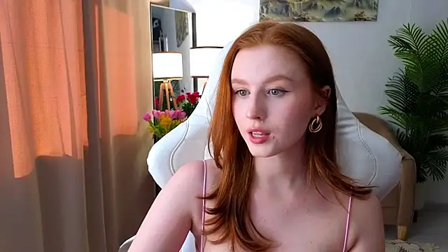 Snapshot of Meow_babe chatting on 8, 3, 2025 Meow babe online show from 8, 3, 2025