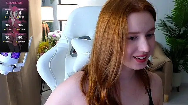Snapshot of Meow_babe chatting on 14, 3, 2025 Meow babe online show from 14, 3, 2025