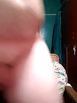 Snapshot of Cris29_84 chatting on 1, 4, 2026 Cris29 84 online show from 1, 4, 2026