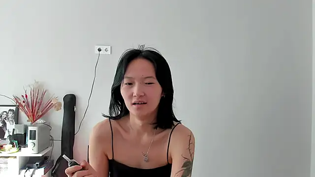 Snapshot of ailey_chao chatting on 7, 6, 2026 ailey chao online show from 7, 6, 2026