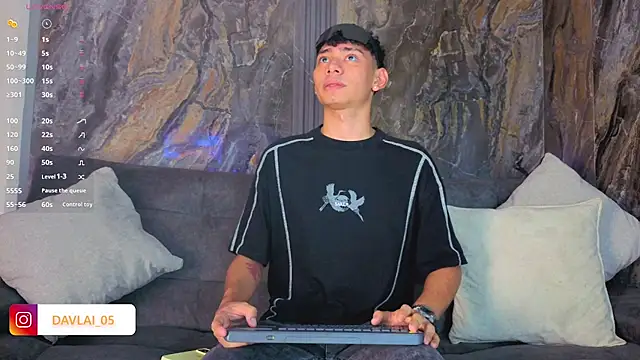 Daviid laidd online show from 8, 5, 2026