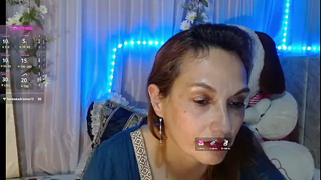italagomez  online show from 6, 12, 2024