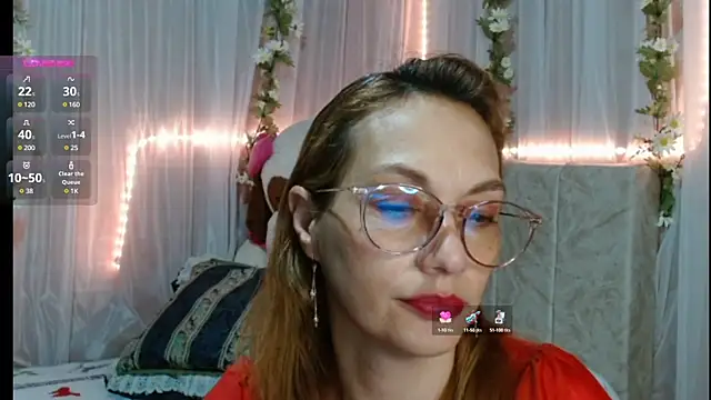 italagomez  online show from 7, 12, 2024