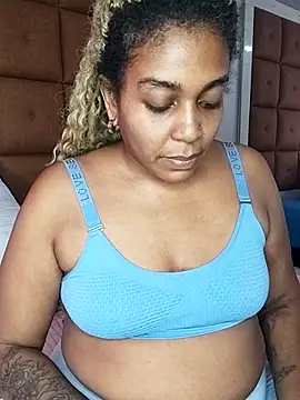 ELLA KELLY online show from 10, 10, 2025