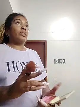 ELLA KELLY online show from 18, 11, 2025