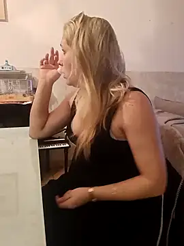 Snapshot of Chatonne69 chatting on 28, 12, 2024 Chatonne69 online show from 28, 12, 2024