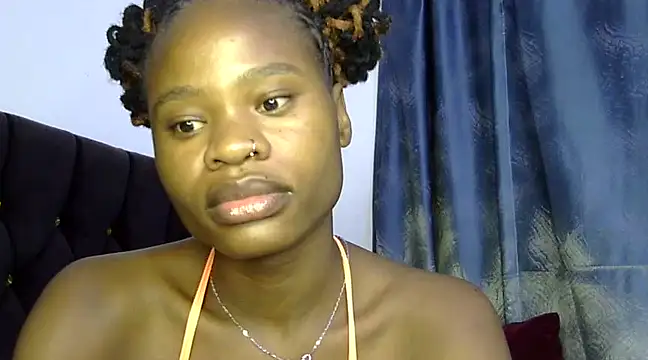 Snapshot of sweetblackbeauty001 chatting on 8, 2, 2025 sweetblackbeauty001 online show from 8, 2, 2025
