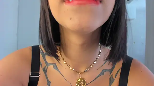 MelodyAdamss online show from 9, 3, 2025