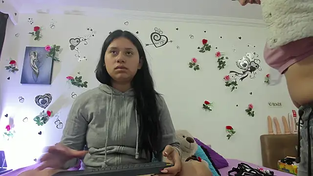1lovelygirls online show from 13, 12, 2024