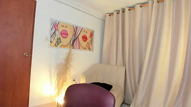 Snapshot of StarMilf chatting on 24, 4, 2026 StarMilf online show from 24, 4, 2026