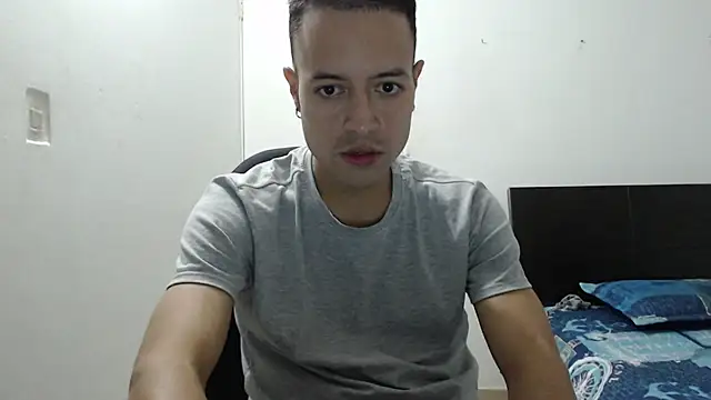 dimitriquiet05 online show from 2, 12, 2024