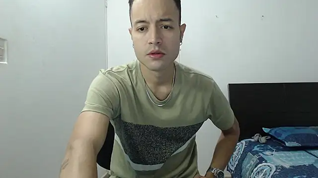 dimitriquiet05 online show from 6, 12, 2024