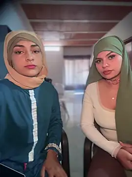 lalilamassu1 online show from 8, 9, 2025