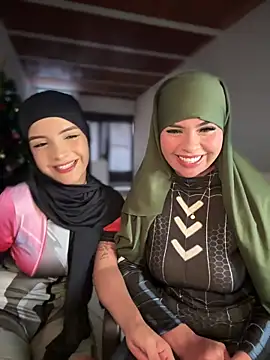 lalilamassu1 online show from 17, 12, 2025