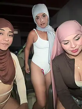 lalilamassu1 online show from 30, 6, 2026