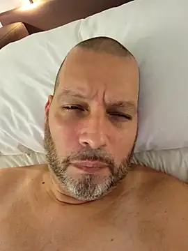 Just2much online show from 17, 9, 2025