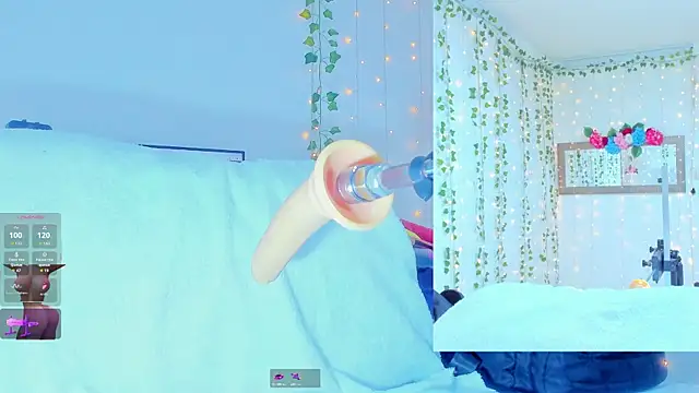 Snapshot of Tiffanny_Love_ chatting on 13, 9, 2025 Tiffanny Love  online show from 13, 9, 2025