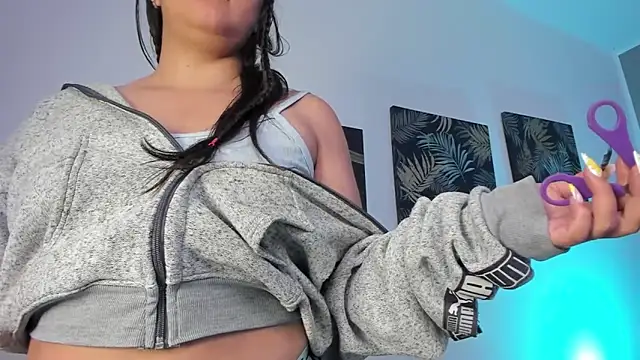 Snapshot of Kathia_Morelli chatting on 1, 10, 2025 Kathia Morelli online show from 1, 10, 2025