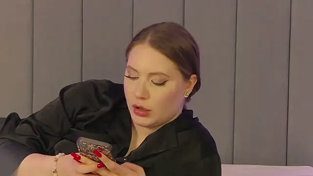 Snapshot of ChloeMarsch chatting on 24, 2, 2025 ChloeMarsch online show from 24, 2, 2025