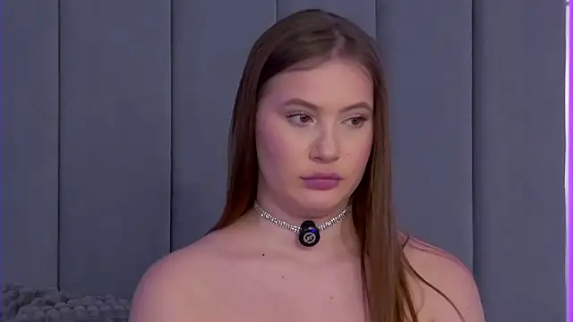 ChloeMarsch online show from 19, 10, 2025