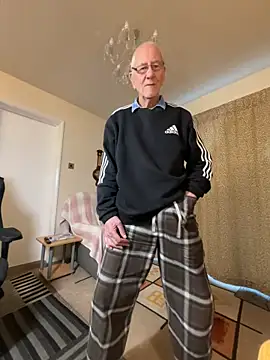 Snapshot of cutaboverest chatting on 6, 1, 2026 cutaboverest online show from 6, 1, 2026