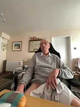 Snapshot of cutaboverest chatting on 16, 2, 2026 cutaboverest online show from 16, 2, 2026