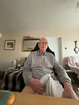 cutaboverest online show from 19, 2, 2026