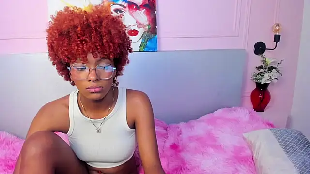 Snapshot of LiannaDixon chatting on 4, 3, 2025 LiannaDixon online show from 4, 3, 2025