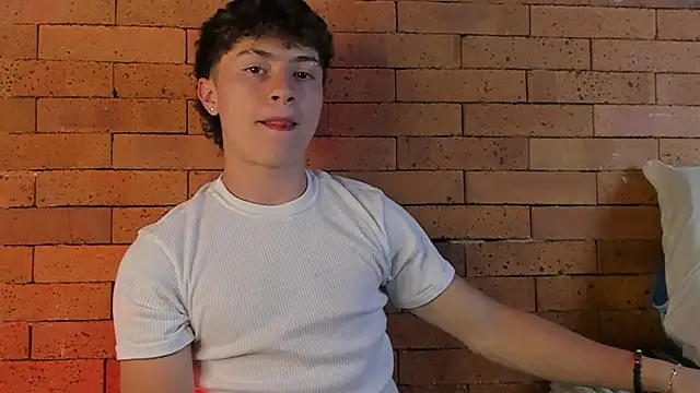 Snapshot of Ares_Dickson chatting on 17, 1, 2025 Ares Dickson online show from 17, 1, 2025