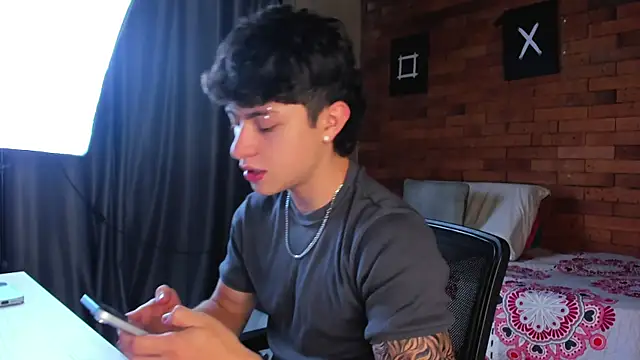 Snapshot of Ares_Dickson chatting on 18, 2, 2025 Ares Dickson online show from 18, 2, 2025