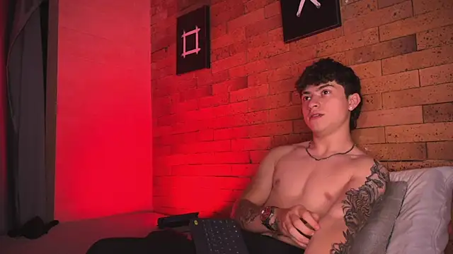 Snapshot of Ares_Dickson chatting on 15, 3, 2025 Ares Dickson online show from 15, 3, 2025