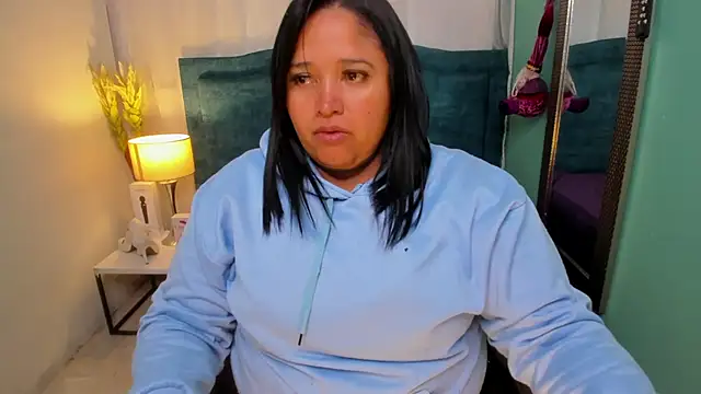 Busty Juicy online show from 20, 12, 2024
