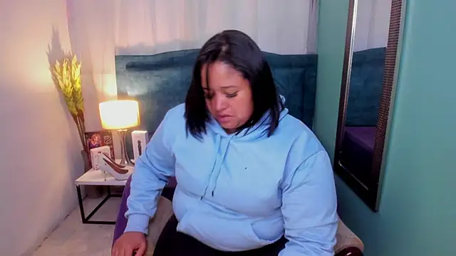 Busty Juicy online show from 20, 2, 2025